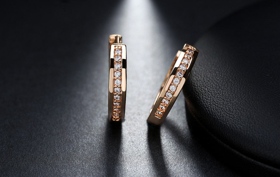 Effie Queen Romantic Earrings
