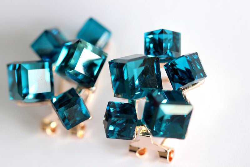 15% Off Fashion Geometric Cubic