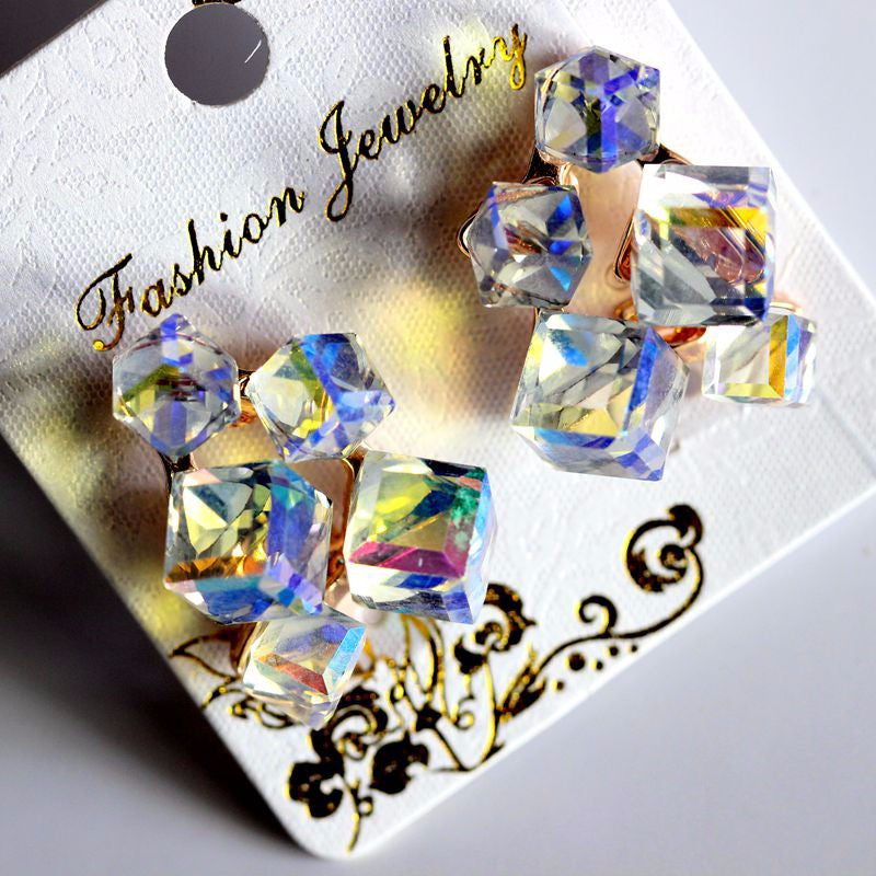 15% Off Fashion Geometric Cubic