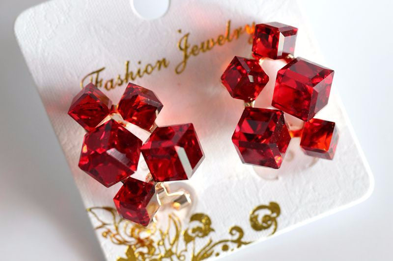 15% Off Fashion Geometric Cubic